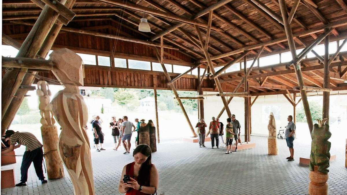 Mehmels: Neues Dach für die Festscheune