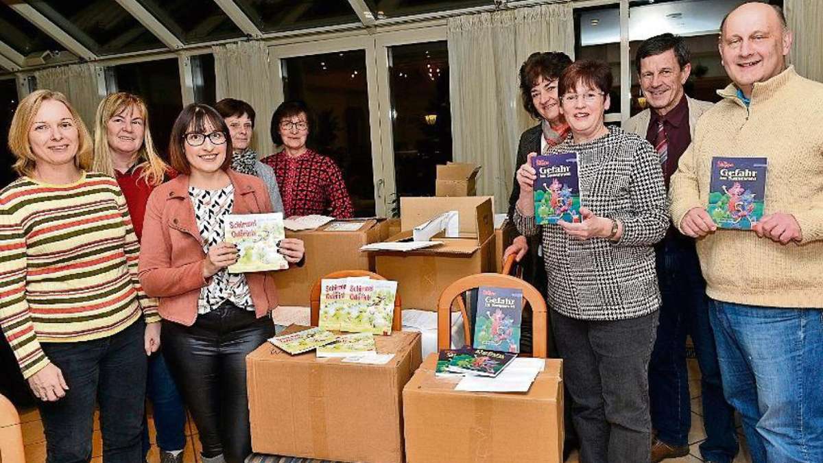 Sonneberg: Rotarier statten Grundschulen mit Lesestoff aus