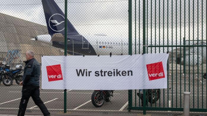 Streiks machen Lufthansa flügellahm: Verhandlungen