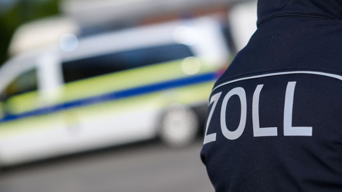 Ware aus Lastwagen gestohlen: Mindestens 10.000 Euro Schaden