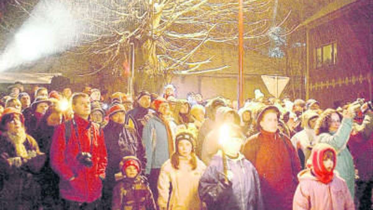 Schmalkalden: Aschersamstag in Brotterode: Riesenmenge trauert und feiert