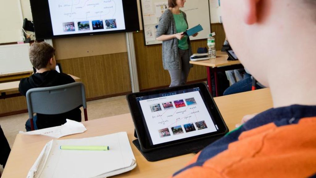 Letzte Hürde genommen: Digitalpakt besiegelt: Laptops und Schul-WLAN können kommen
