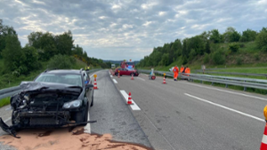 A73/Schleusingen: Autos kollidieren - Autobahn gesperrt