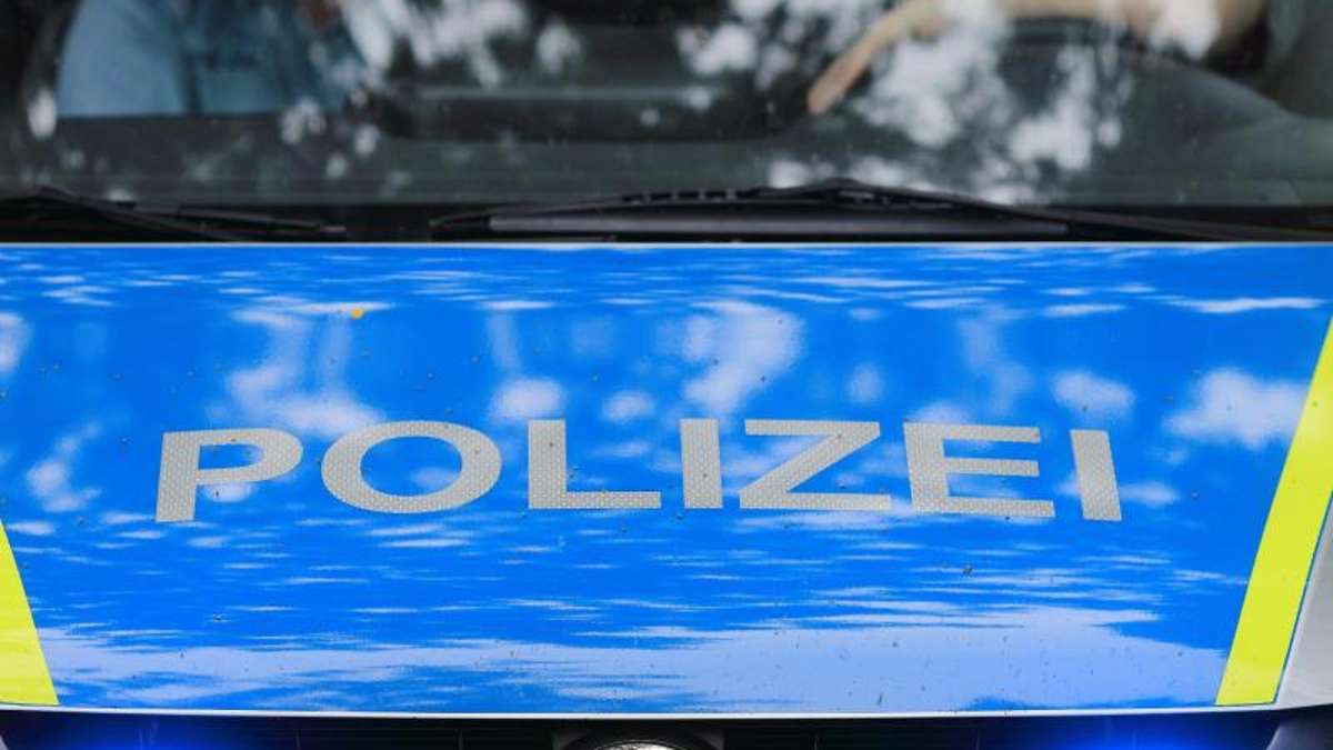 Sonneberg/Neuhaus: Verwirrte 27-jährige Sonnebergin beißt und tritt Polizisten