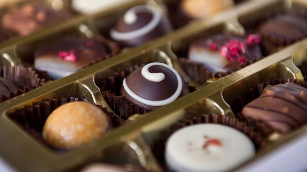 Meiningen: Süße Versuchung: Diebe stehlen fast 300 Packungen Pralinen