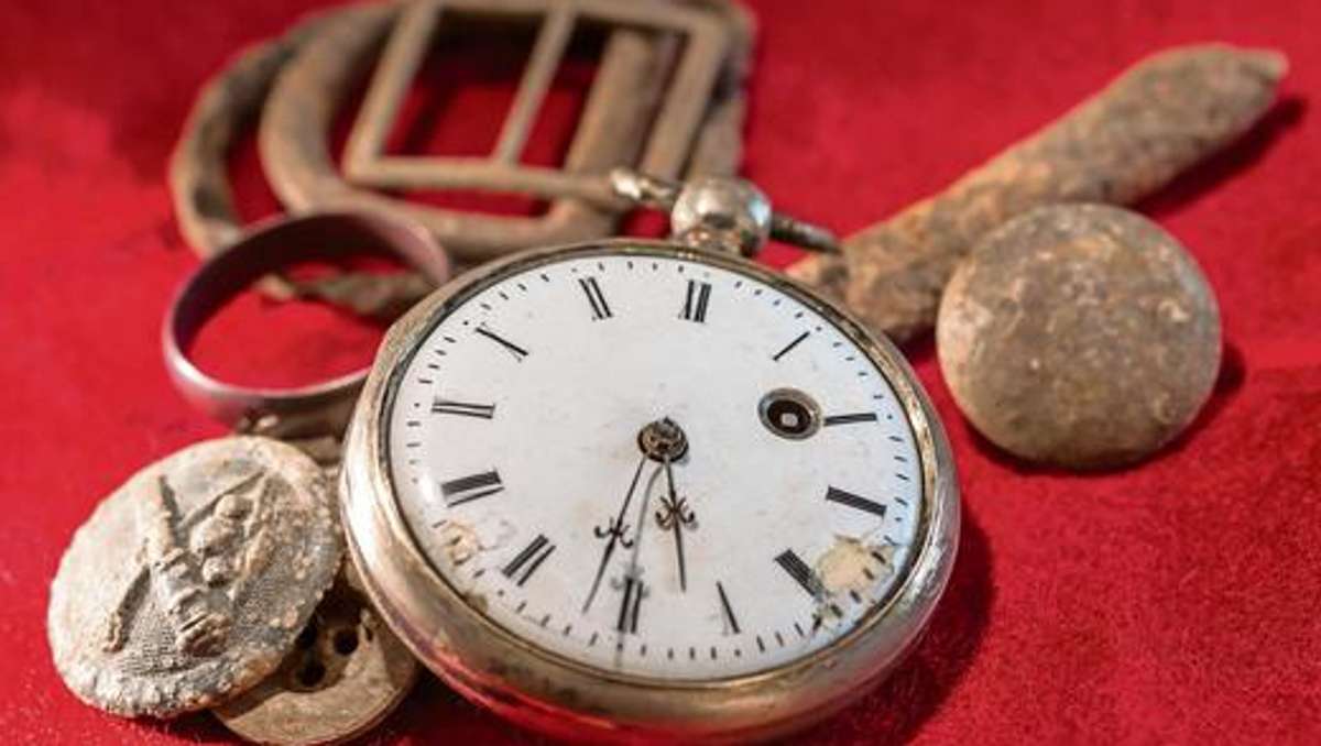 Feuilleton: Eine alte Uhr und ein Rätsel