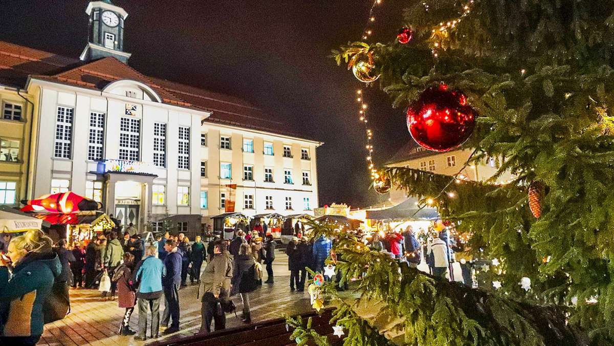 Nikolausmarkt Zella-Mehlis: Mit Glühwein und Glühwürmchen
