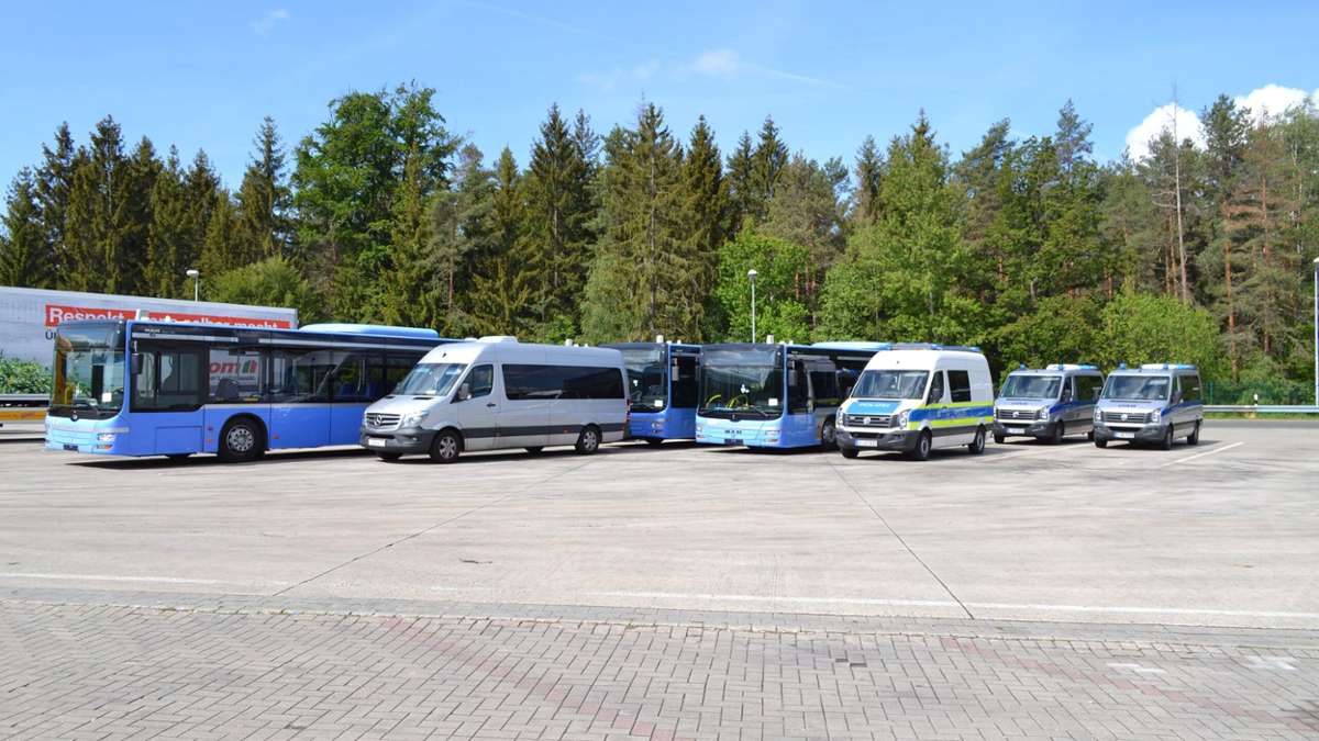 Thüringen: Autobahnpolizei stoppt Überführung von Reisebussen auf A9