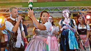 Musi, Trachten, Bier und Gaudi: Bayern-Flair in der Brunnenstadt