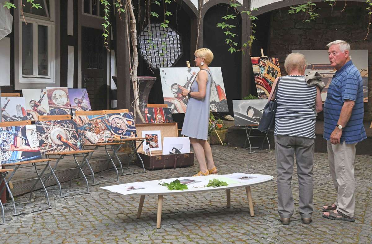 In der Alten Post in Heinrichs haben Jens Gutberlet und Frank Melech ihre Werke ausgestellt.