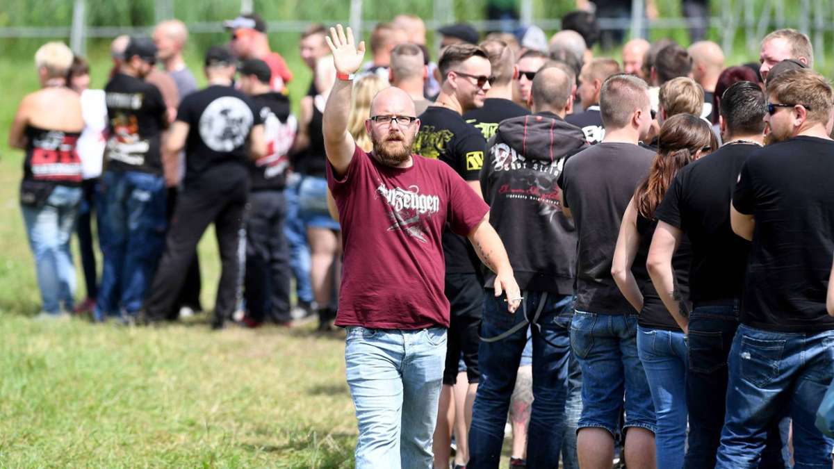Thüringen: Fast 90 Straftaten bei Rechtsrock-Konzerten in Themar