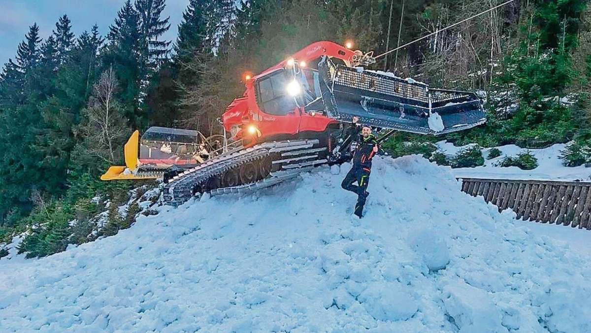 Baumaterial für das Riesen-Schnee-Osterei gibt es genug: Steinacher legen das größte Schnee-Osterei der Welt