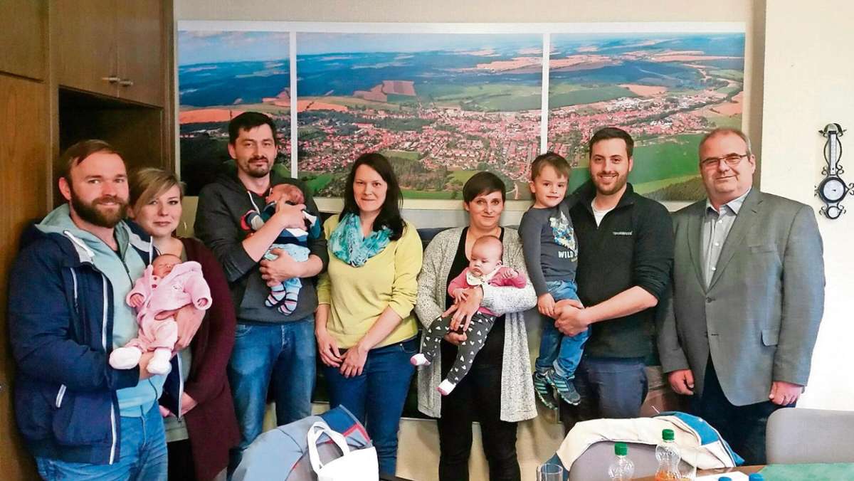 Ilmenau: Bürgermeister begrüßt neue Erdenbürger
