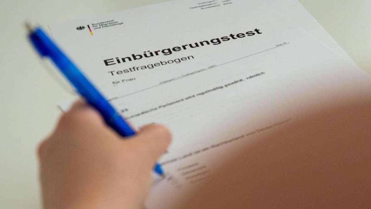 Thüringen: 444 Ausländer bei Einbürgerungstests im Freistaat erfolgreich