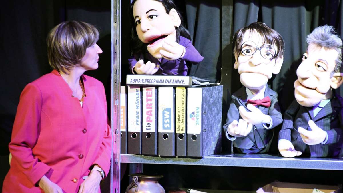 Premiere in Arnstadt: Theater lässt die (Politiker-)Puppen tanzen