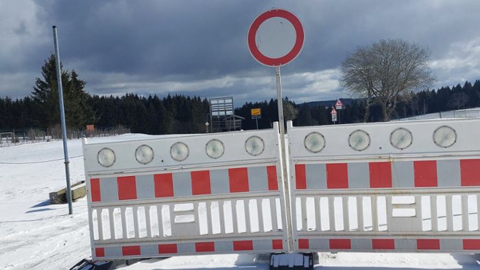Schneebruch und Dauerregen: Straße zeitweise dicht im Landkreis Sonneberg