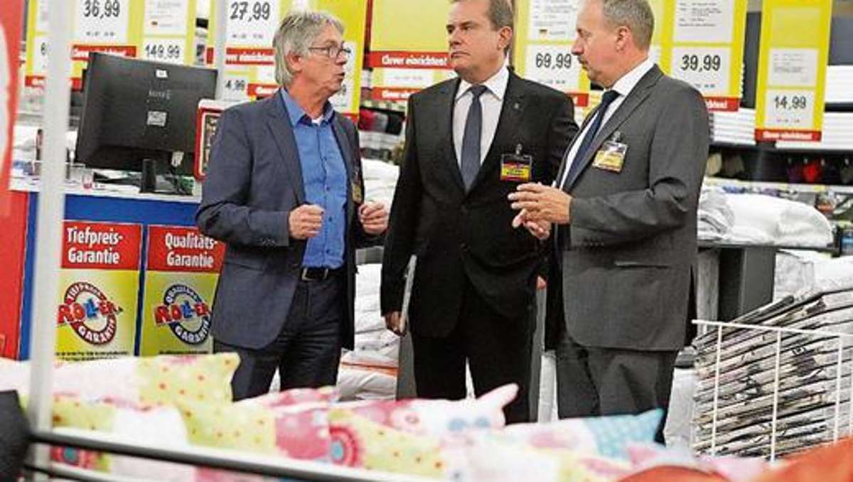 Zella-Mehlis: Sogar der Innenminister kam in den Möbelmarkt