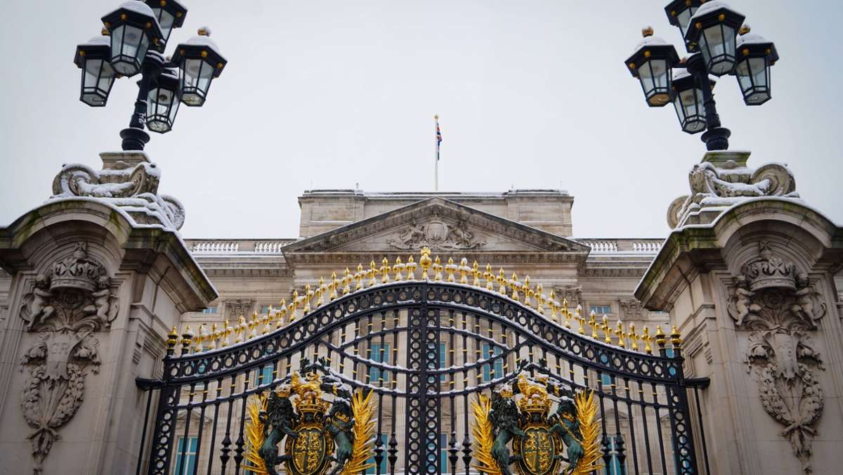 Buckingham Palace: Mann nach „kleinem Feuer“ festgenommen