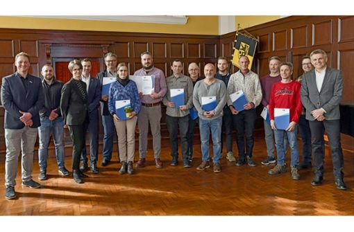 Die ersten Absolventen des IHK-Lehrganges für Wasserstoffexperten. Foto: Carl-Heinz Zitzmann/Carl-Heinz Zitzmann