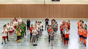 Fußball, Hallenturnier: FSV Schmalkalden als Gastgeber und Medaillensammler