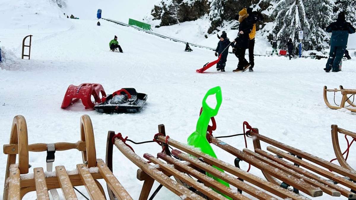Schlitten statt Skier: Skiarena rodelt in den Winter