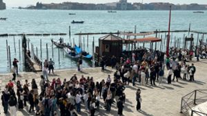 Fünf Euro für Venedig - Chaos zu Beginn