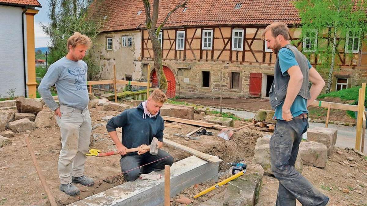 Thüringer helfen: Wie ein altes Gemäuer in eine Bauausstellung kommt