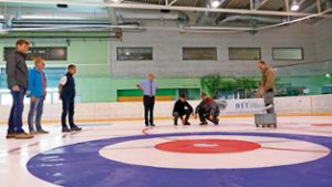 Die Eishalle in Ilmenau wird zur Saison aufpoliert