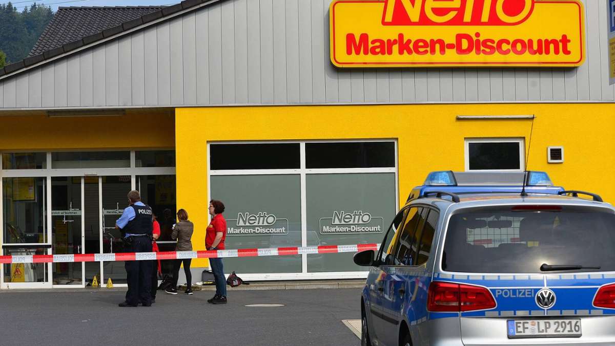 Sonneberg/Neuhaus: Polizei fahndet nach Einbrechern in Steinacher Supermarkt