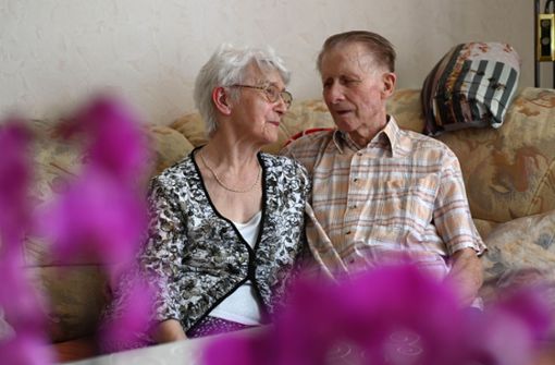 Anneliese und Helmut Weisleder aus Suhl feiern am 6. Juli Eiserne Hochzeit. Foto: /Bastian Frank