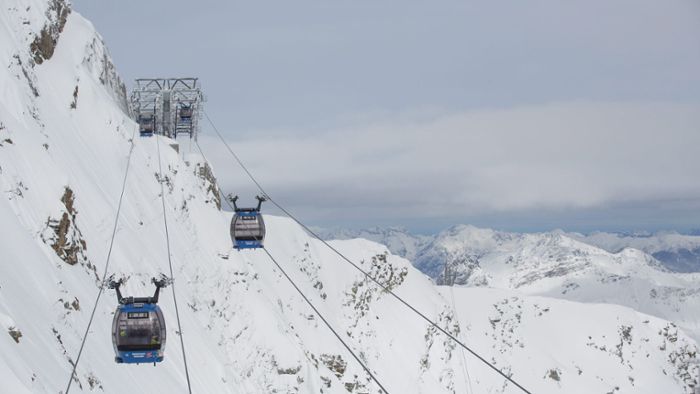 Unglück im Zillertal: Deutsche Snowboarderin stirbt bei Pistenraupen-Unfall