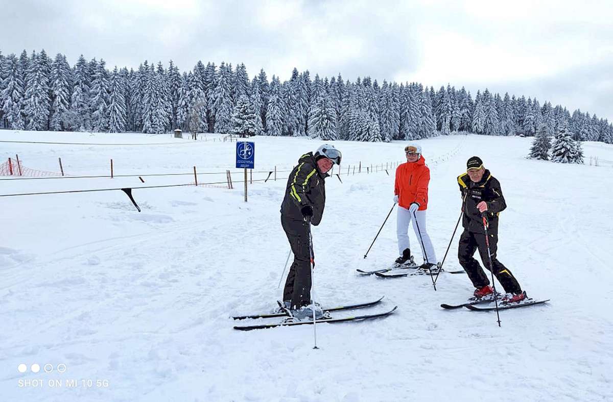 In Siegmundsburg nimmt am Dienstagnachmittag Skilehrer Sepp Behring Foto: /Hutschenreuter