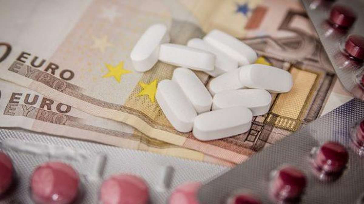 Wirtschaft: Krankenkassen gaben erneut mehr für Arzneimittel aus