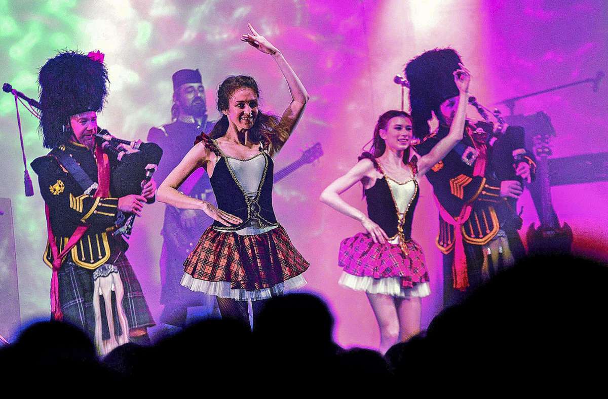Musik und Tanz machen das schottisch-irische Showerlebnis aus. Foto: Carl-Heinz Zitzmann/Carl-Heinz Zitzmann
