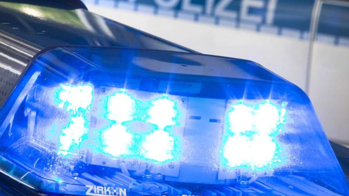 Hildburghausen: Unter Drogen: Autofahrerin flüchtet mit Kindern an Bord