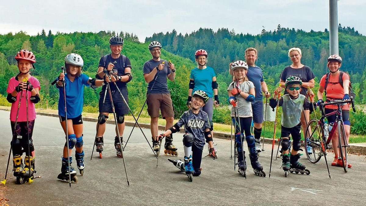 Lauscha/Lomnice: Lauschaer rollern sich fit
