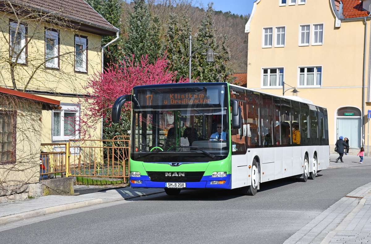 Freitags verstärkt eine zusätzliche Fahrt auf der Linie 17 Dreißigacker-Landratsamt in Meiningen das Angebot im Berufsverkehr. Foto: MBB