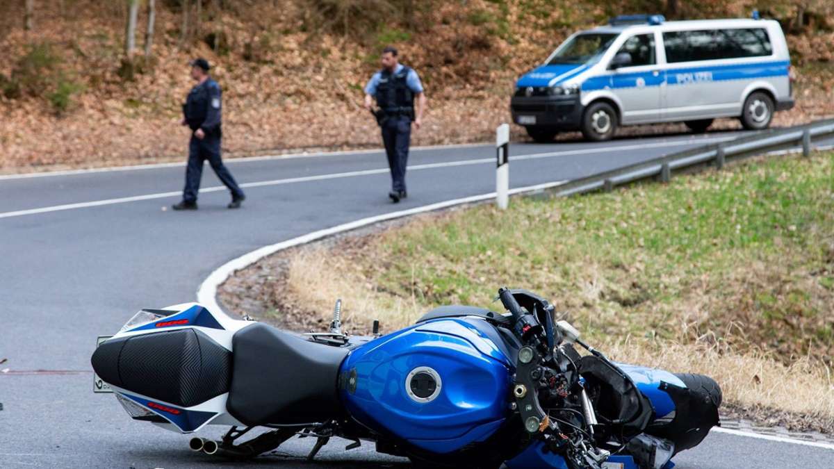 Thüringen: Zwei tödliche Motorradunfälle in Südthüringen