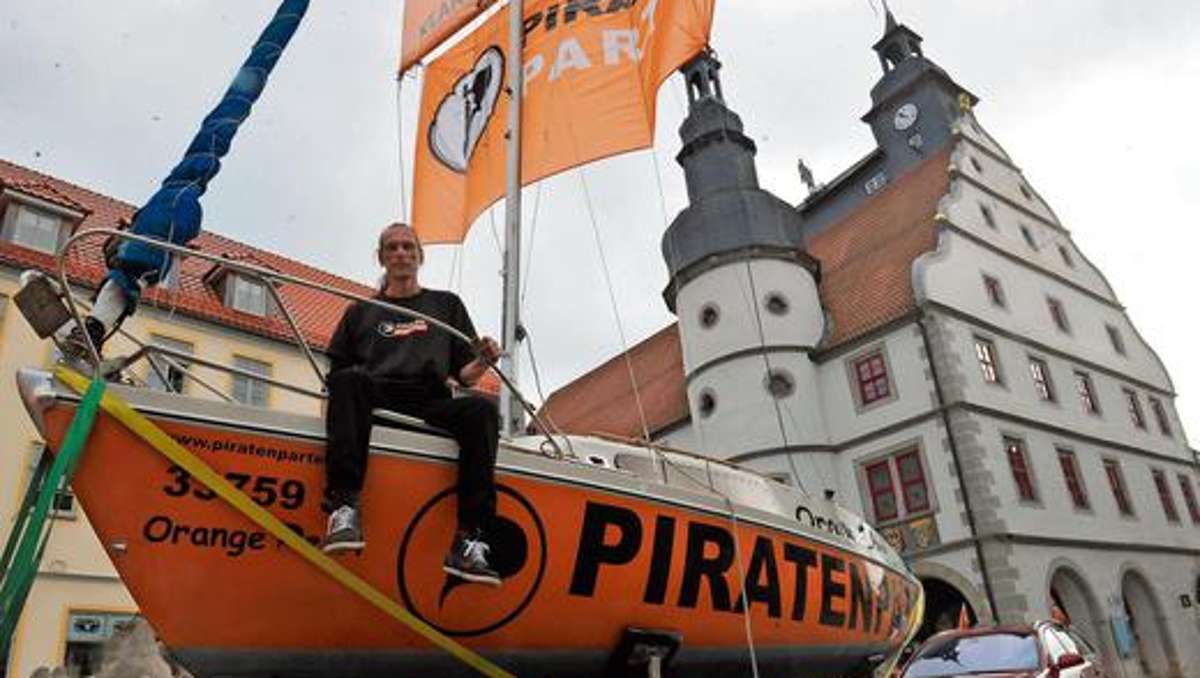 Hildburghausen: Ein Piratenschiff sorgt für Aufsehen