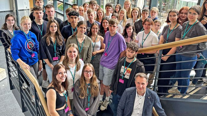 51 Schüler besuchen den Thüringer Landtag