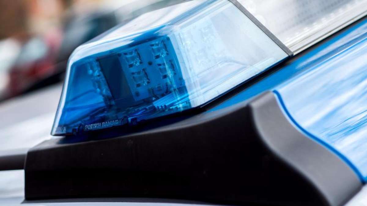 Bad Salzungen: Autofahrer nimmt Polizisten aufs Korn - Beamter verletzt