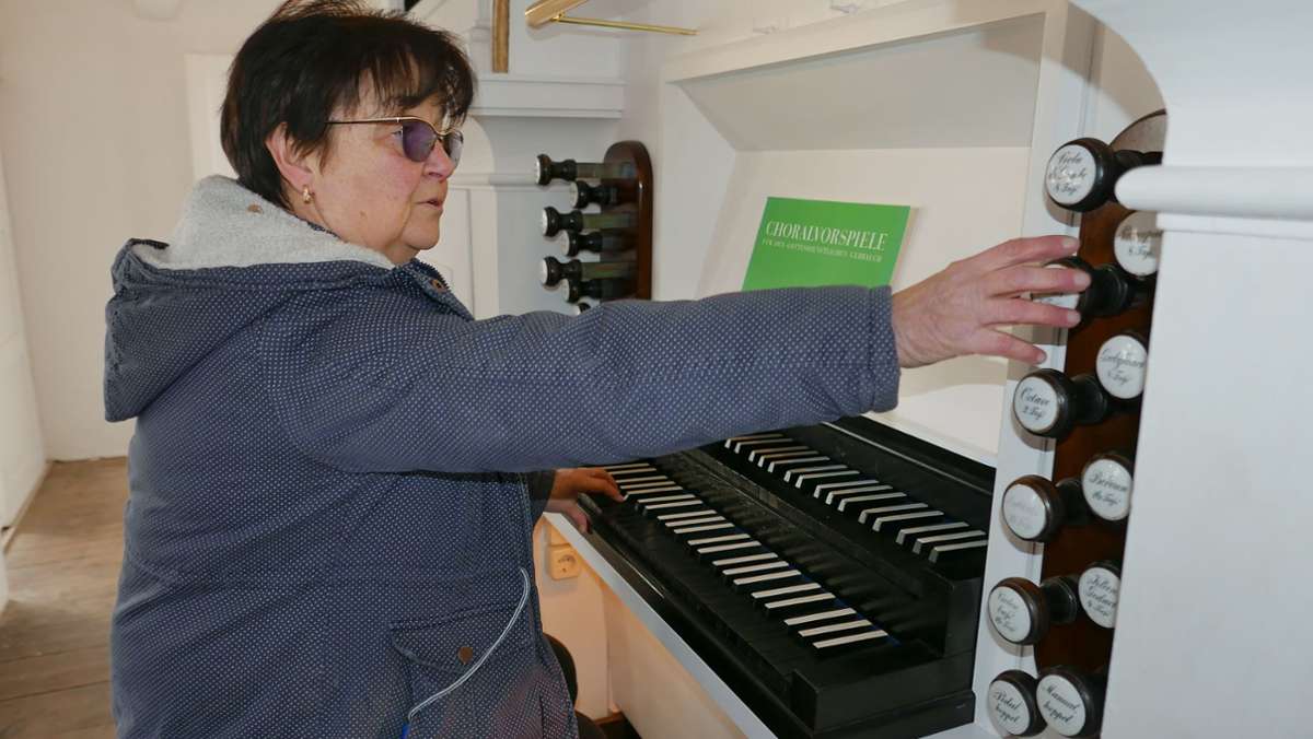 Orgel Neusiß: Ein dichter Wald aus Orgelpfeifen