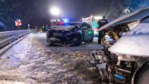 Zella-Mehlis/Oberhof: Unfall im Schneetreiben