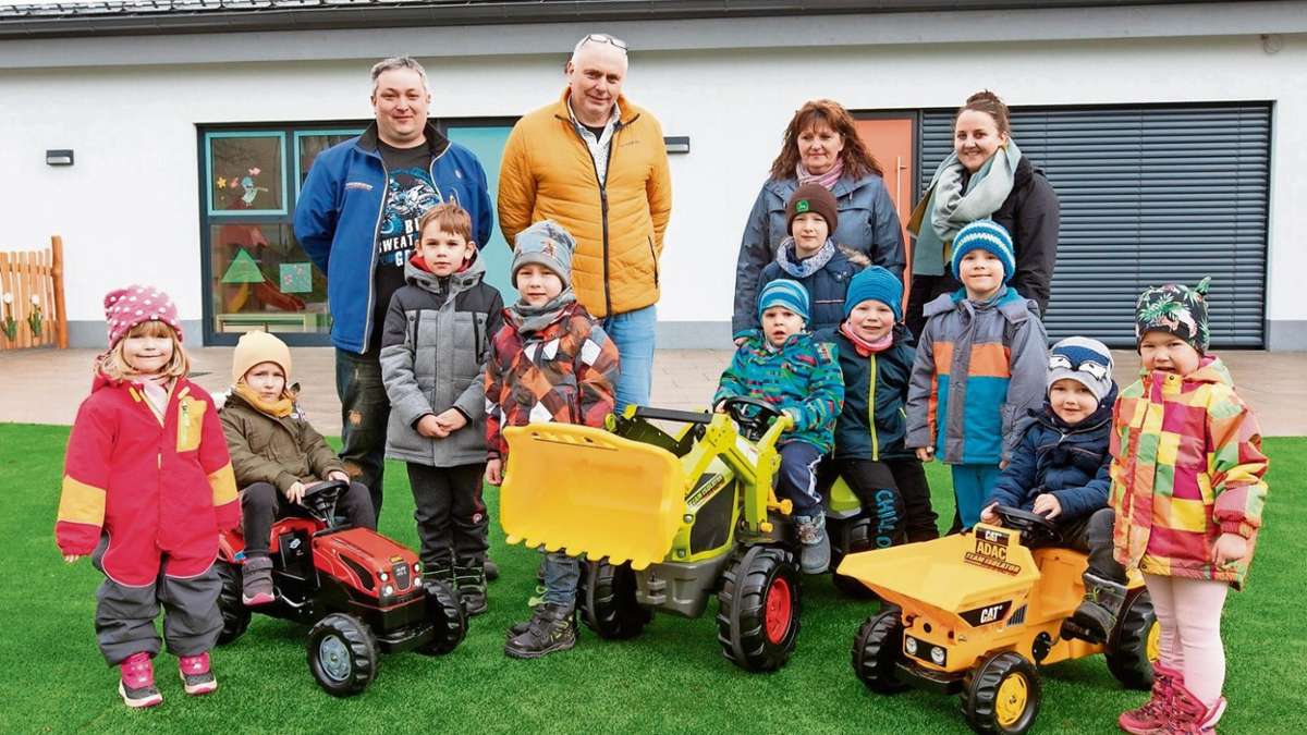 Neuhaus-Schierschnitz: Endlich ein Traktor für die Wiesenwichtel