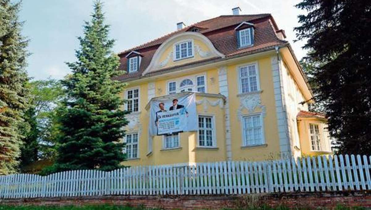 Sonneberg/Neuhaus: Markante Villa steht zum Verkauf