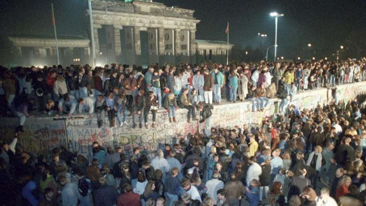 Hamburg/Mölln: Die Zahl der Mauerfall-Skeptiker steigt