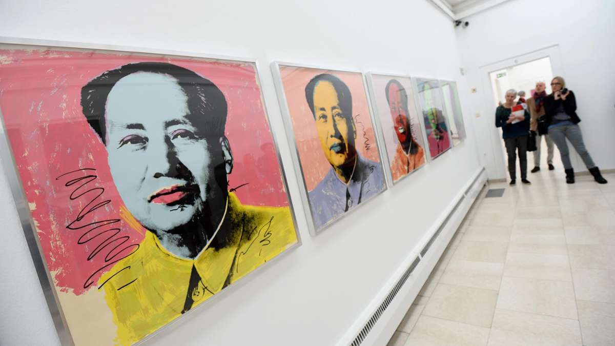 Feuilleton: Siebdrucke von Andy Warhol in Ausstellung in Apolda