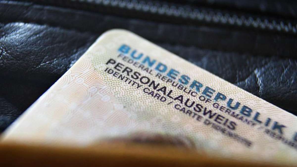 Thüringen: Sender: Wer seinen Ausweis abgibt, muss zahlen