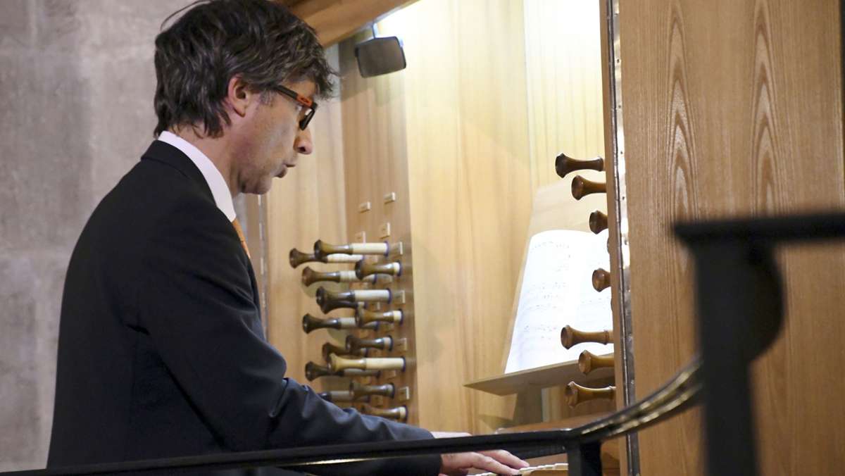 Albrecht Koch an der Schuke-Orgel in Arnstadt: Konzert auf den Spuren Bachs