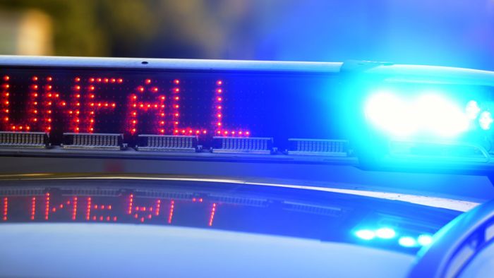 Ein Toter und fünf Verletzte bei schwerem Unfall bei Murnau